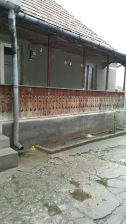 CASA DE VANZAREÂ  in Localitatea MANARADE nr 63, la 4 km de Orasul BLAJ, Jud Alba - Imaginea 4