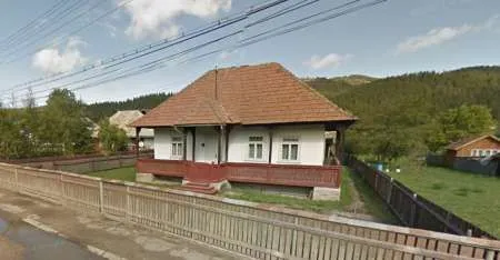 Vanzare teren si casa, central, Campulung Moldovenesc - Imaginea 3