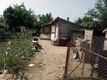 loc de casa SIMERIA, st=1900mp - Imaginea 2