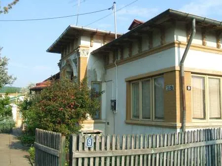 Casa 3 camere, anexe si teren 1500mp - Imaginea 4