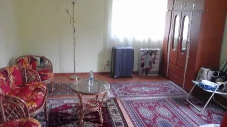 VÃ¢nd casa Com Iedera, 6 km Moreni - Imaginea 1