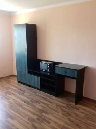 Inchiriez apartament - Imaginea 2
