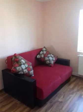Inchiriez apartament - Imaginea 3