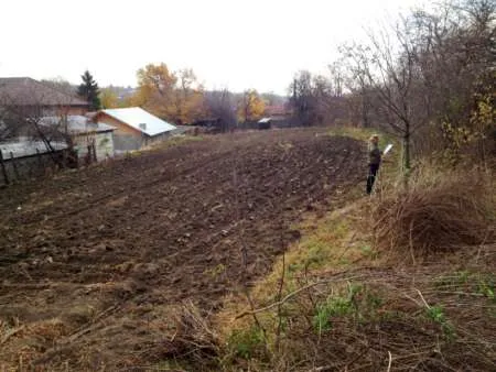 Vand teren intravilan, 1200mp, localitatea Persunari,Gura Vadului, (5 Km de Mizi)l - Imaginea 2