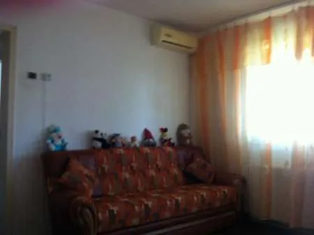 Ofer spre inchiriere apartament 2 camere - Imaginea 2