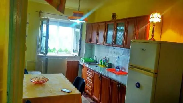 Dau in chirie apartament 2 camere la sensul giratoriu in Marghita - Imaginea 4