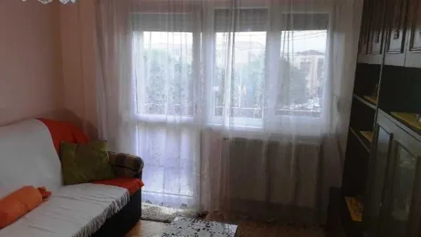 Dau in chirie apartament 2 camere la sensul giratoriu in Marghita - Imaginea 5