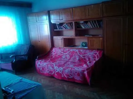 VAND APARTAMENT 3 CAMERE ETAJ 1, ZONA CEC - Imaginea 5
