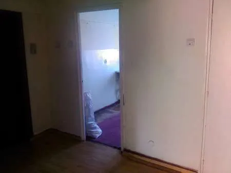 VAND APARTAMENT 3 CAMERE ETAJ 1, ZONA CEC - Imaginea 6