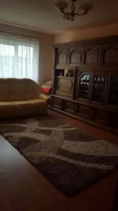 Inchiriez apartament mobilat 