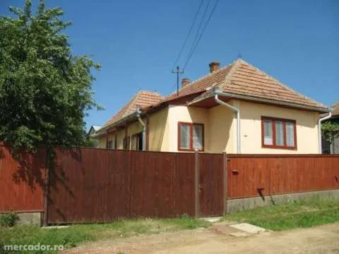 vand casa locuibila ,comuna Bretcu judet covasna - Imaginea 1