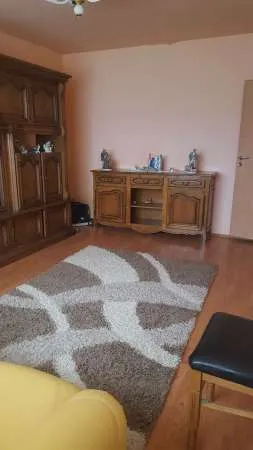 Inchiriez apartament mobilat - Imaginea 3
