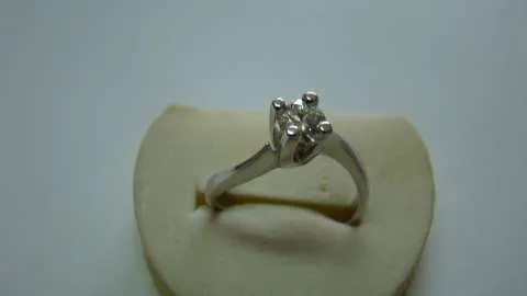 inel din aur galben de 18k. cu un diamant de 0, 50 ct. - Imaginea 1