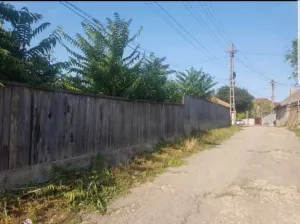 Vand casa si teren centru Babadag