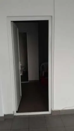 Spatiu comercial ULTRA CENTRAL de inchiriat ~ Gaesti - Imaginea 6