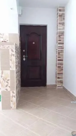 Apartament cu 2 camere, nou renovat - Imaginea 3