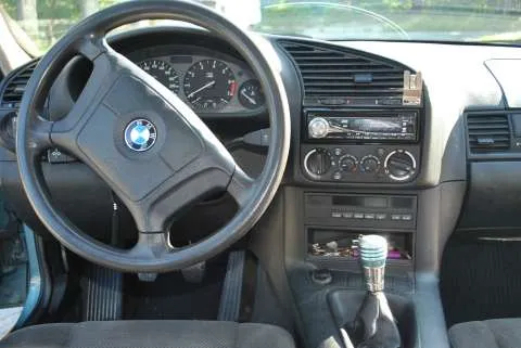 BMW 316 I - Imaginea 3