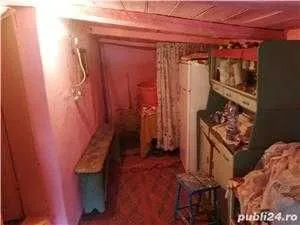 Vand casa batraneasca locuibila in comuna Nicoresti, sat Sarbi. - Imaginea 10