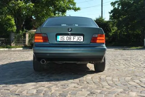 BMW 316 I - Imaginea 6