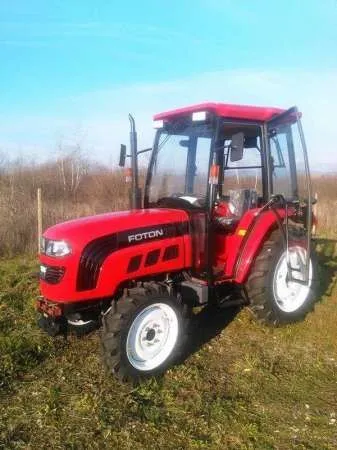 Tractor FOTON 60CP, 4x4, cu cabina - Imaginea 1