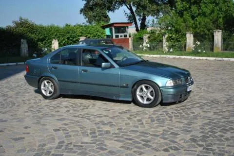BMW 316 I - Imaginea 8