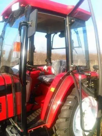 Tractor FOTON 60CP, 4x4, cu cabina - Imaginea 3