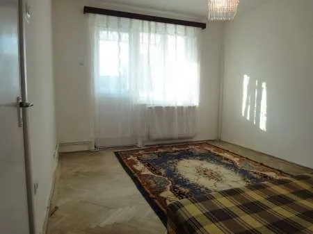 Vand apartament cu 2 camere zona Centrala ( id500) - Imaginea 4