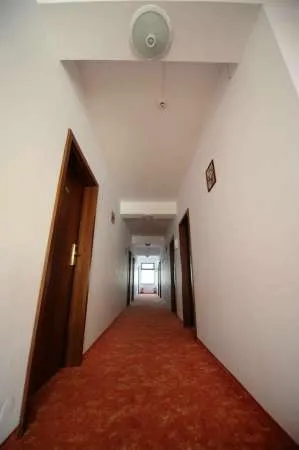 Cazare camere pentru studenti - Imaginea 1