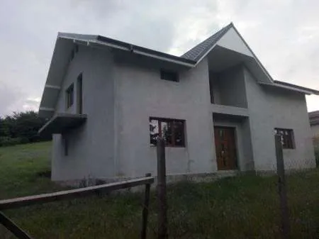 Vila de vanzare zona dobrina - Imaginea 2