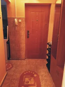 Vand apartament cu 4 camere