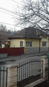Casa de vanzare