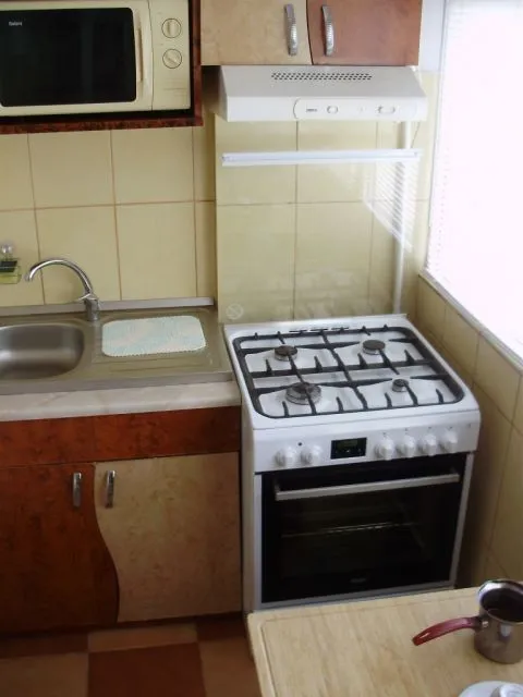 Apartament 3 camere, recompartimentat, foarte spatios, Unirii [ 336] - Imaginea 5