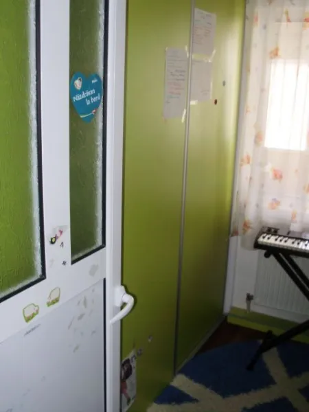 Apartament 3 camere, recompartimentat, foarte spatios, Unirii [ 336] - Imaginea 7