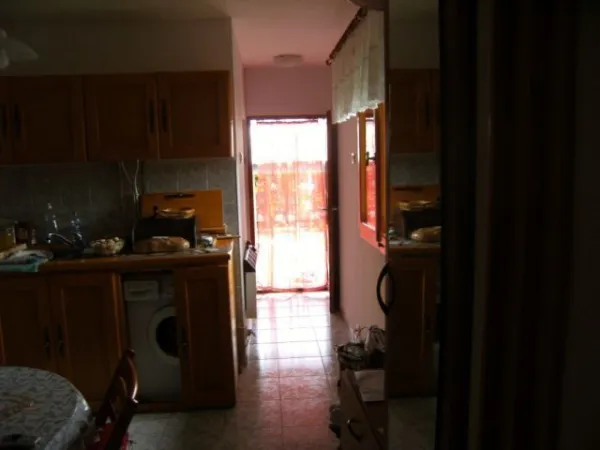 Casa + Spatiu comercial Darmanesti - Imaginea 7