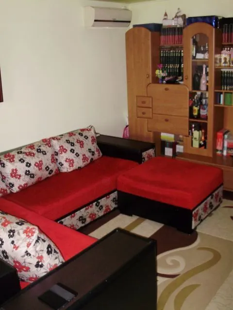 Apartament 3 camere, recompartimentat, foarte spatios, Unirii [ 336] - Imaginea 9