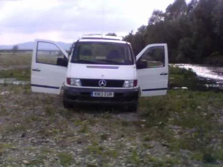 Mercedes Vito an 98,,mode 108D 2,3D clasic - Imaginea 1