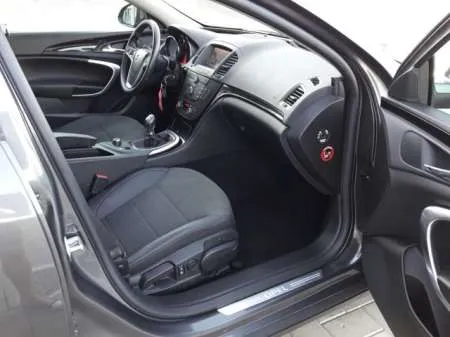 Opel Insignia Innovation 16V CDTi - Imaginea 10