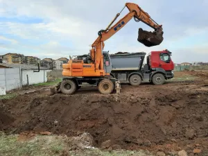 Buldoexcavator JCB 3CX Bucuresti si ilfov, Chitila, Mogosoaia, Otopeni, Buftea, Corbeanca, Voluntari, Tunari.
