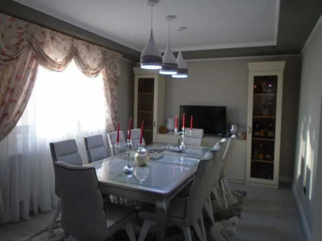 VAND VILA DE LUX - Imaginea 2
