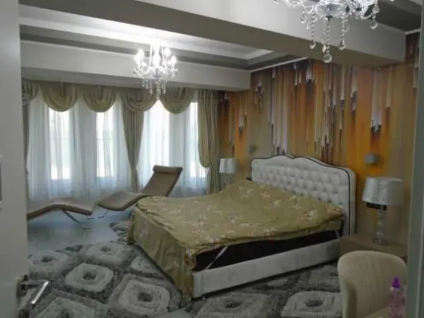 VAND VILA DE LUX - Imaginea 6