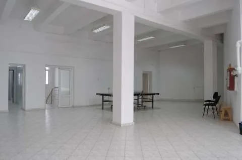 vand sau inchiriez hala industriala cu spatii de birouri - Imaginea 5