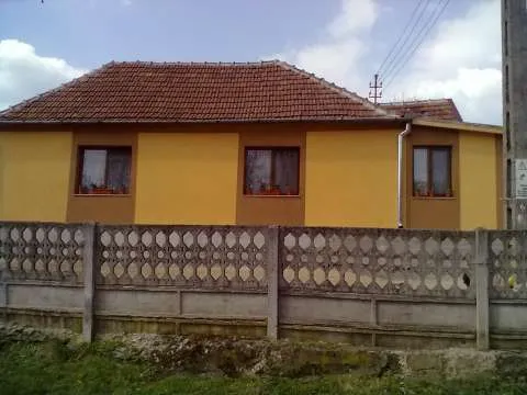 vand casa localitatea nojag 18 km de deva - Imaginea 1