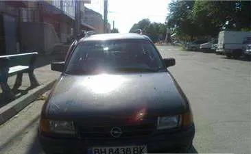 Vand Opel Astra Club,  1400 cm3 - Imaginea 1
