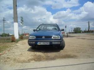 Vand Golf- 3 combi motor 1. 8. Benzina an 1995
