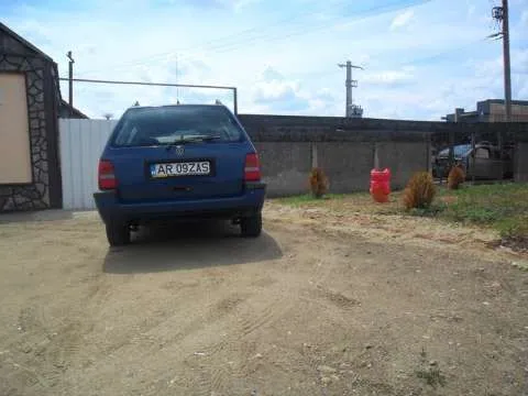 Vand Golf- 3 combi motor 1. 8. Benzina an 1995 - Imaginea 2