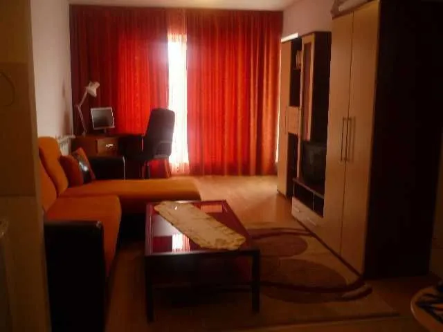 Vanzare apartament 2 camere, Iasi, decomandat - Imaginea 1