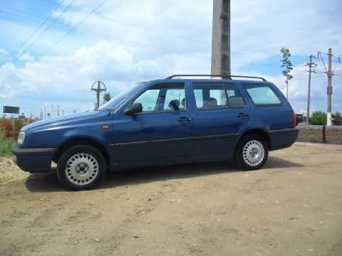 Vand Golf- 3 combi motor 1. 8. Benzina an 1995 - Imaginea 3