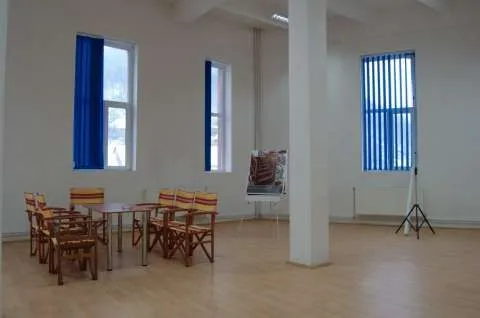 vand sau inchiriez hala industriala cu spatii de birouri - Imaginea 6