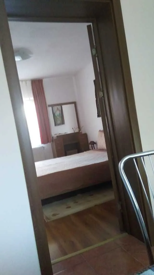 inchiriez casa cu doua dormitoare targu ocna - Imaginea 2