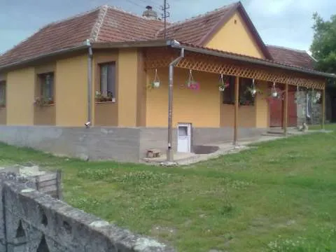 vand casa localitatea nojag 18 km de deva - Imaginea 3